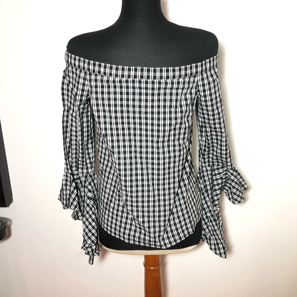 Nordstrom 1. State Off Shoulder Blouse black Checkered Size Medium Bell Sleeves - Picture 4 of 9